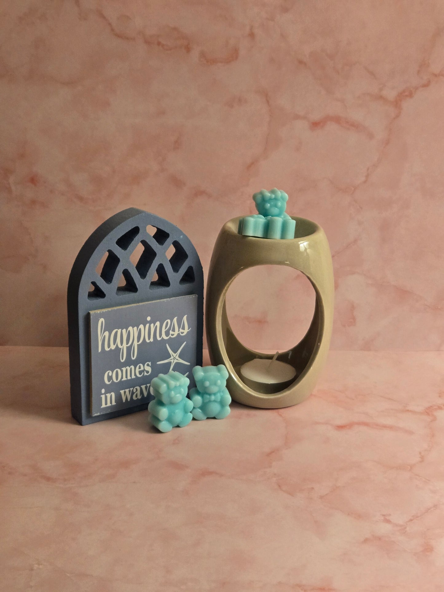 Sunshine in A Melt: Shimmering Pineapple Wax Melts